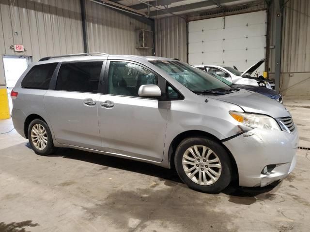 2013 Toyota Sienna XLE