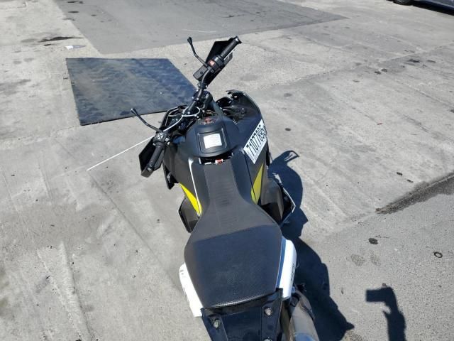 2022 Husqvarna Norden 901