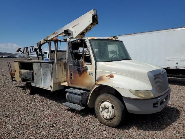 2003 International 4000 4200 LP