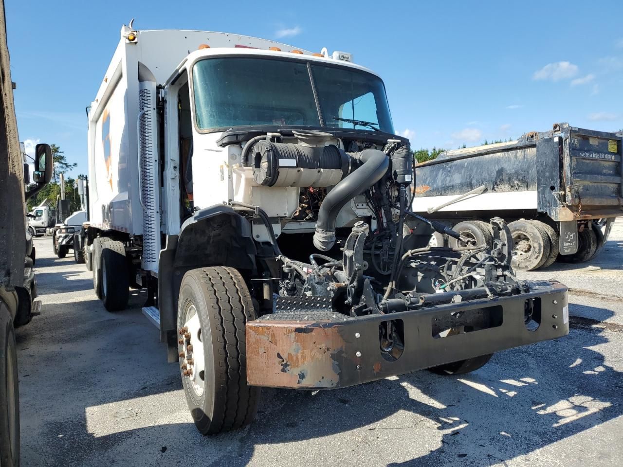 2018 Mack GU813 Refuse Truck