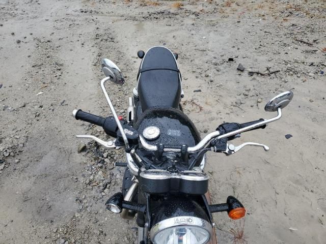 2022 Triumph Bonneville T100