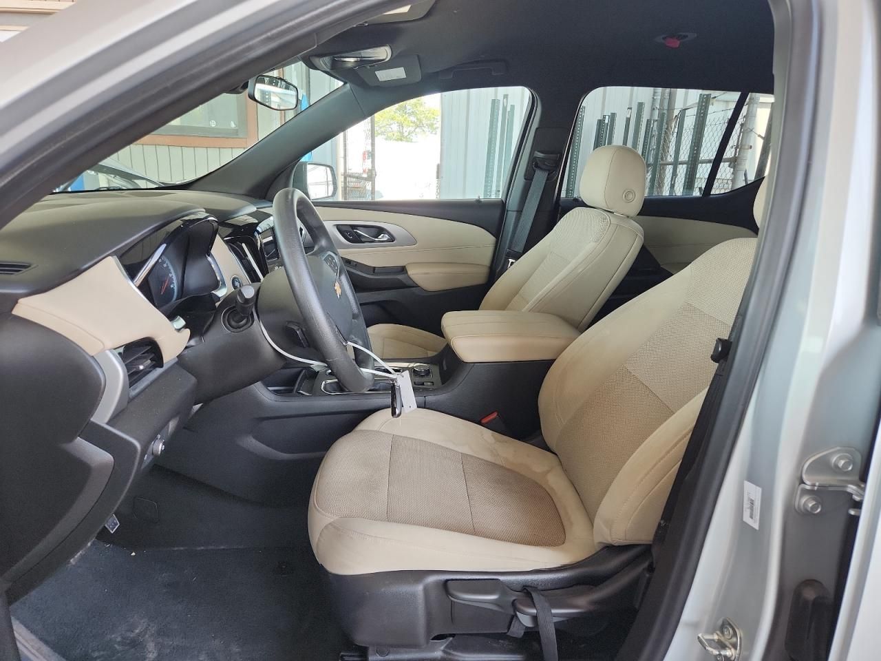 2022 Chevrolet Traverse ls