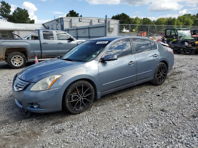 2010 Nissan Altima Base