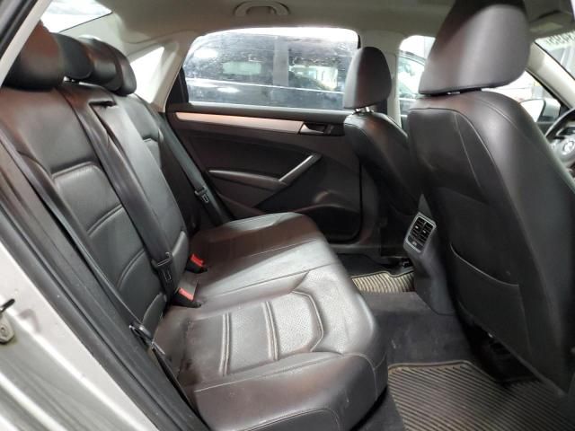 2013 Volkswagen Passat SE