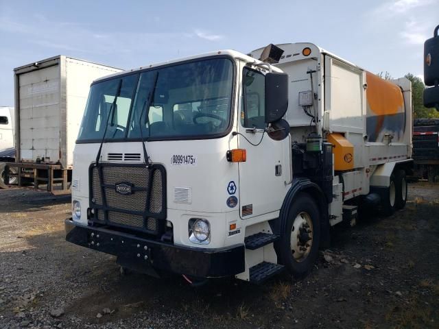 2020 Autocar Llc 2020  Xpeditor