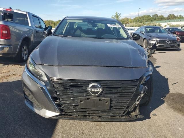 2024 Nissan Altima SV
