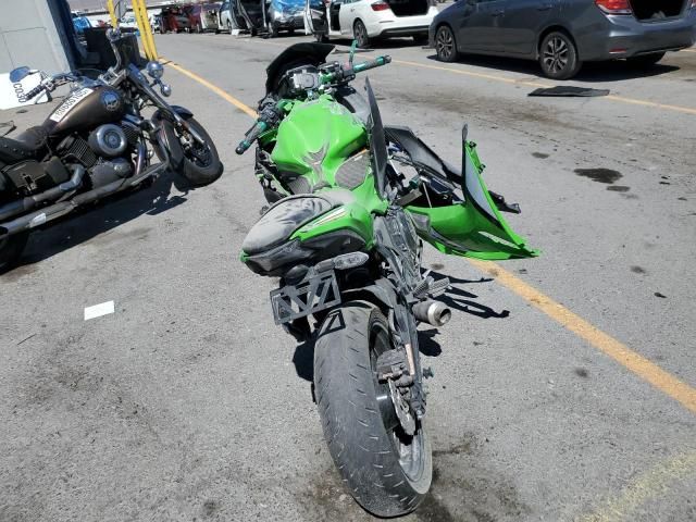 2025 Kawasaki EX650 P
