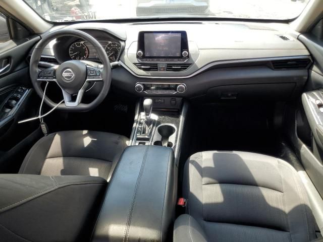 2021 Nissan Altima sv
