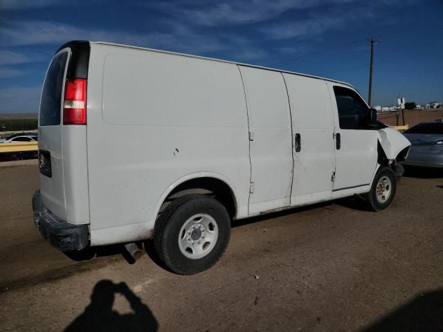 2014 Chevrolet G2500 Chevy Express