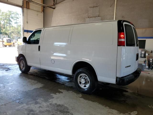 2022 Chevrolet Express G2500