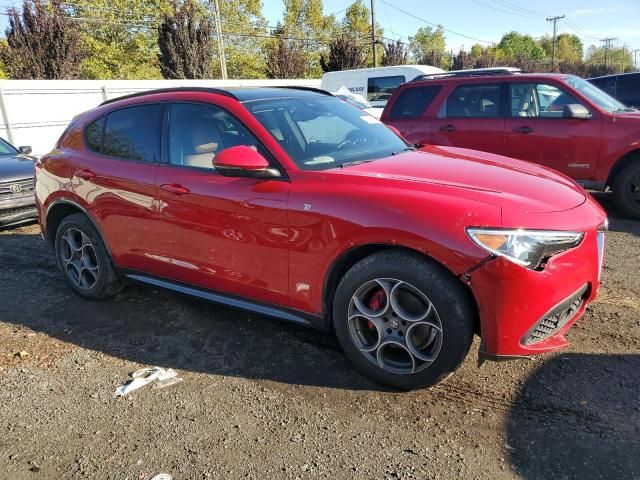 2022 Alfa Romeo Stelvio TI