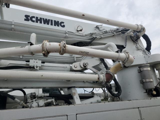 2015 Mack 600 Concrete Pump Truck