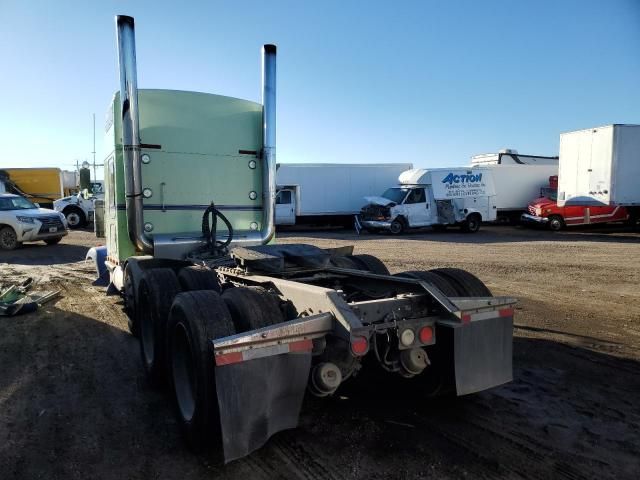2000 Kenworth W900 Semi Truck