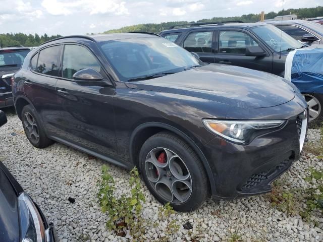 2018 Alfa Romeo Stelvio Sport