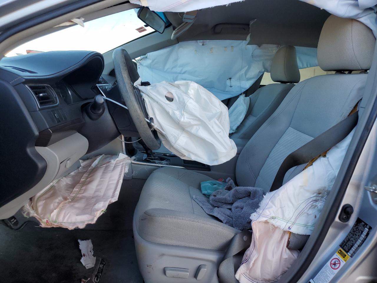 2016 Toyota Camry le