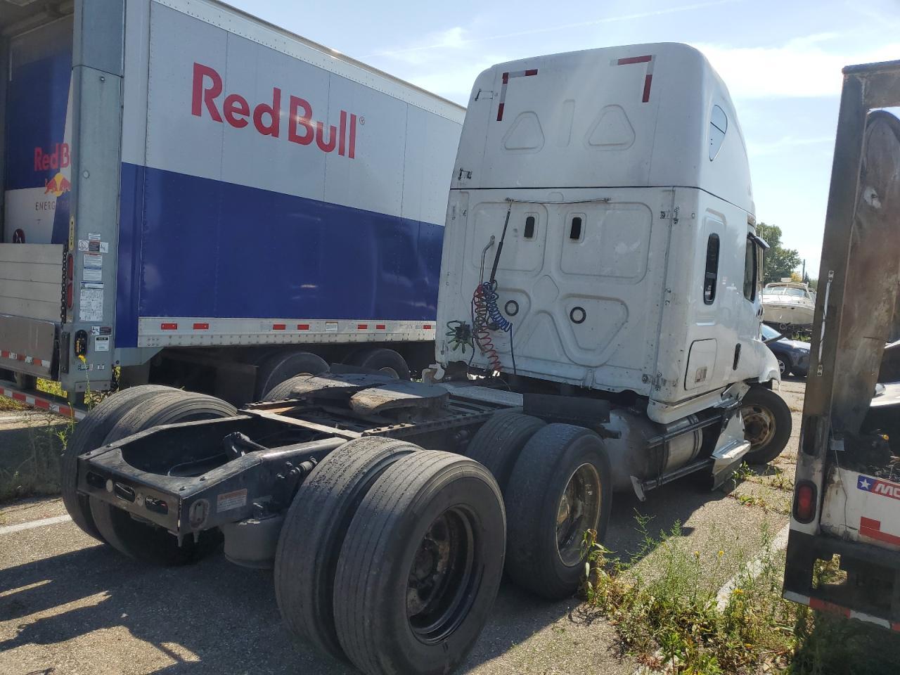 2020 Freightliner Cascadia 126 Semi Truck