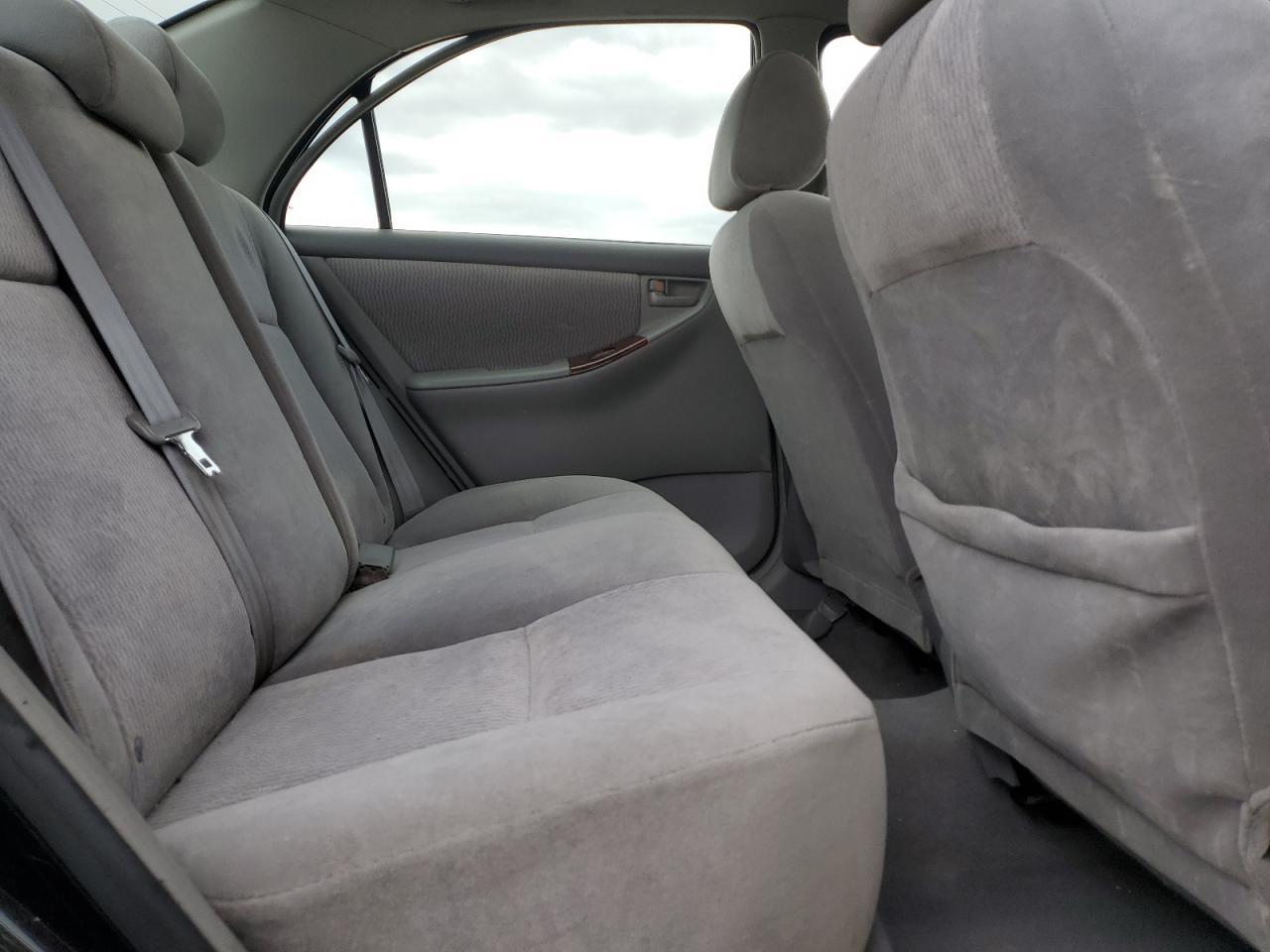 2005 Toyota Corolla le