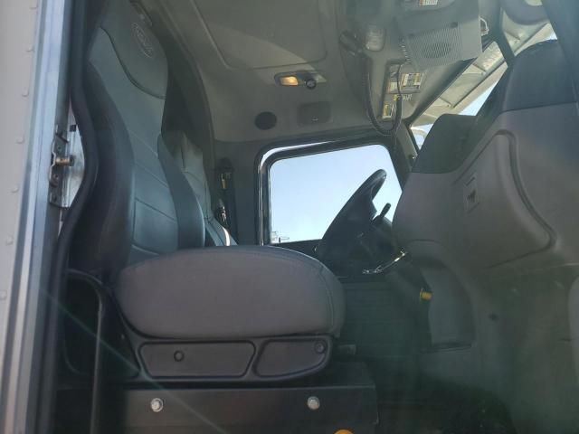 2019 Peterbilt 389 Semi Truck