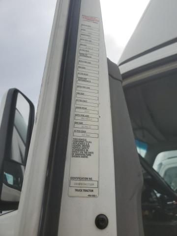 2017 Kenworth T680 Semi Truck