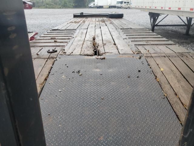 2016 Camsurline 2016 CAM Superline 12CAM827TAPR Equipment Trailer