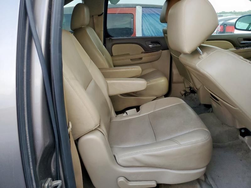 2014 Chevrolet Suburban C1500 LTZ