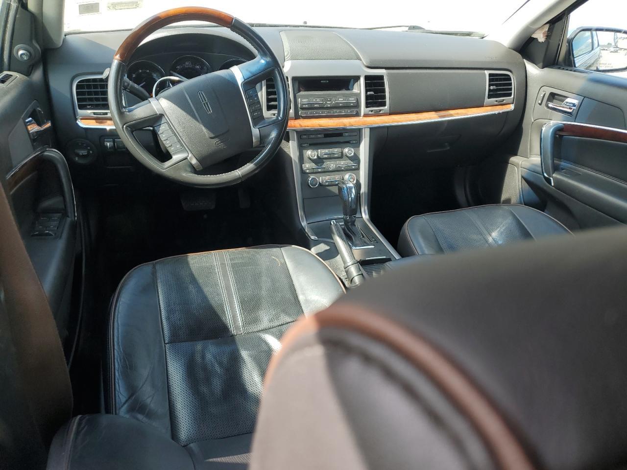 2012 Lincoln Townhouse MKZ