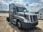 2012 Freightliner Cascadia Semi Truck
