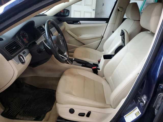 2013 Volkswagen Passat SE