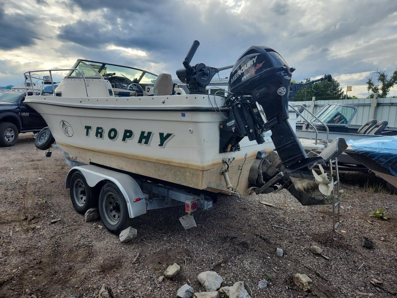 2001 Bayliner Boat-Boat