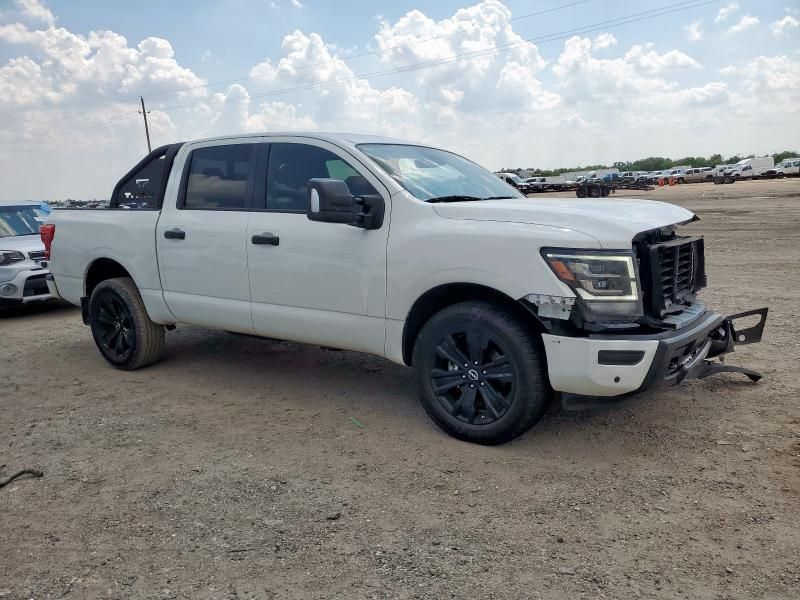 2023 Nissan Titan SV
