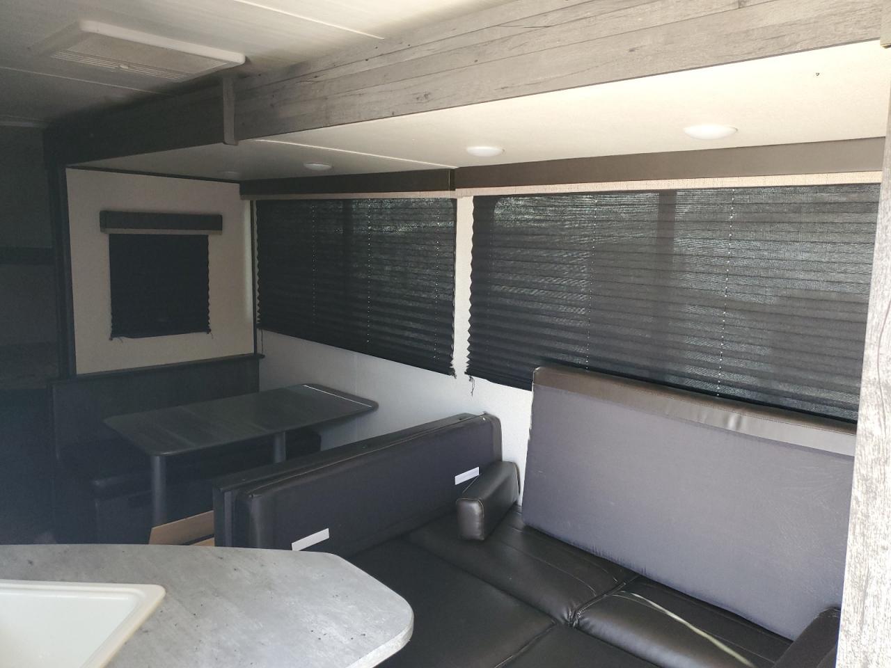 2021 Keystone Hideout-RVS Camper