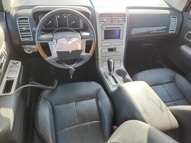 2007 Lincoln Townhouse MKX