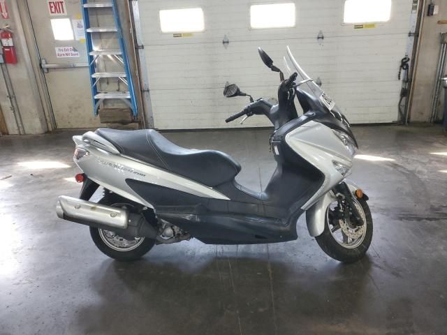 2014 Suzuki UH200