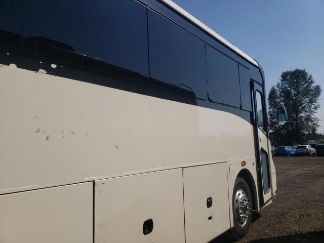 2007 Freightliner Chassis X Line Shuttle Bus