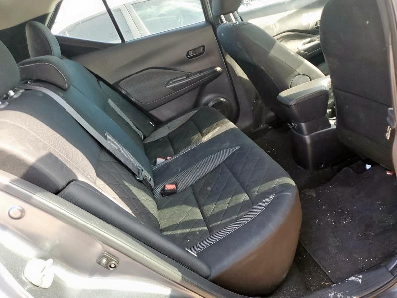 2020 Nissan Kicks S