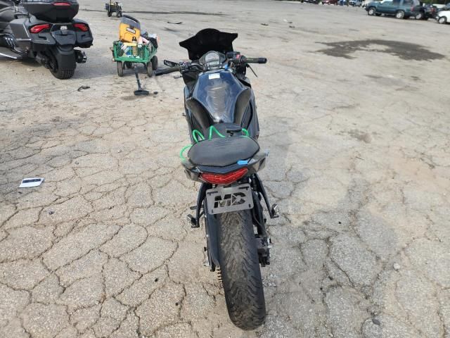 2016 Kawasaki EX650 F
