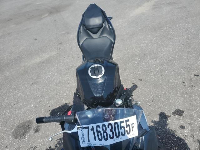 2025 Kawasaki EX500