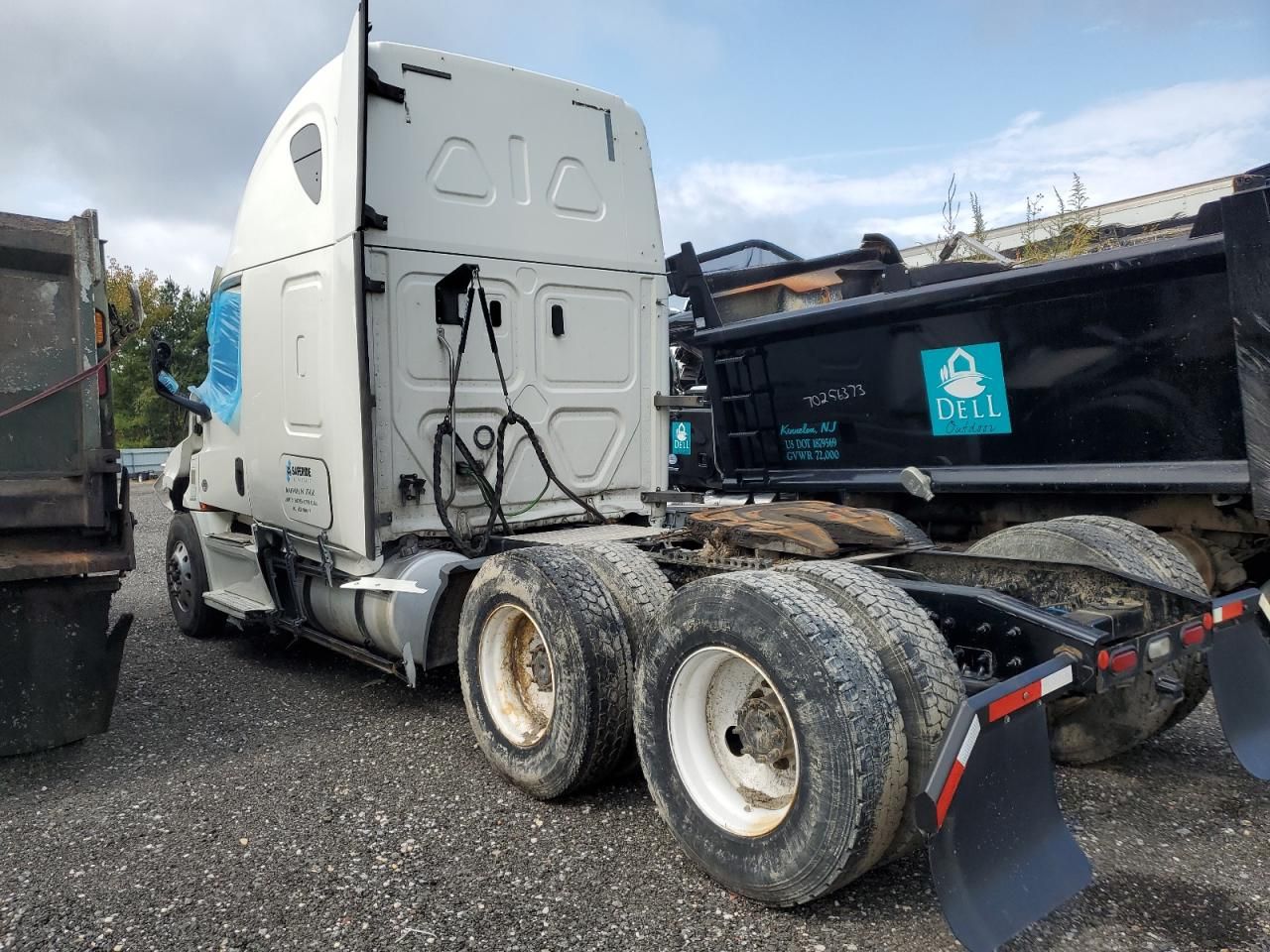 2020 Freightliner Cascadia 126 Semi Truck