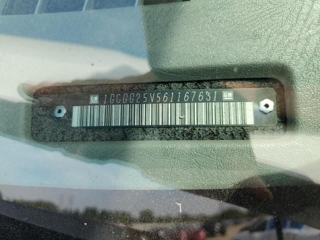 2006 Chev Express Cargo 2500 1