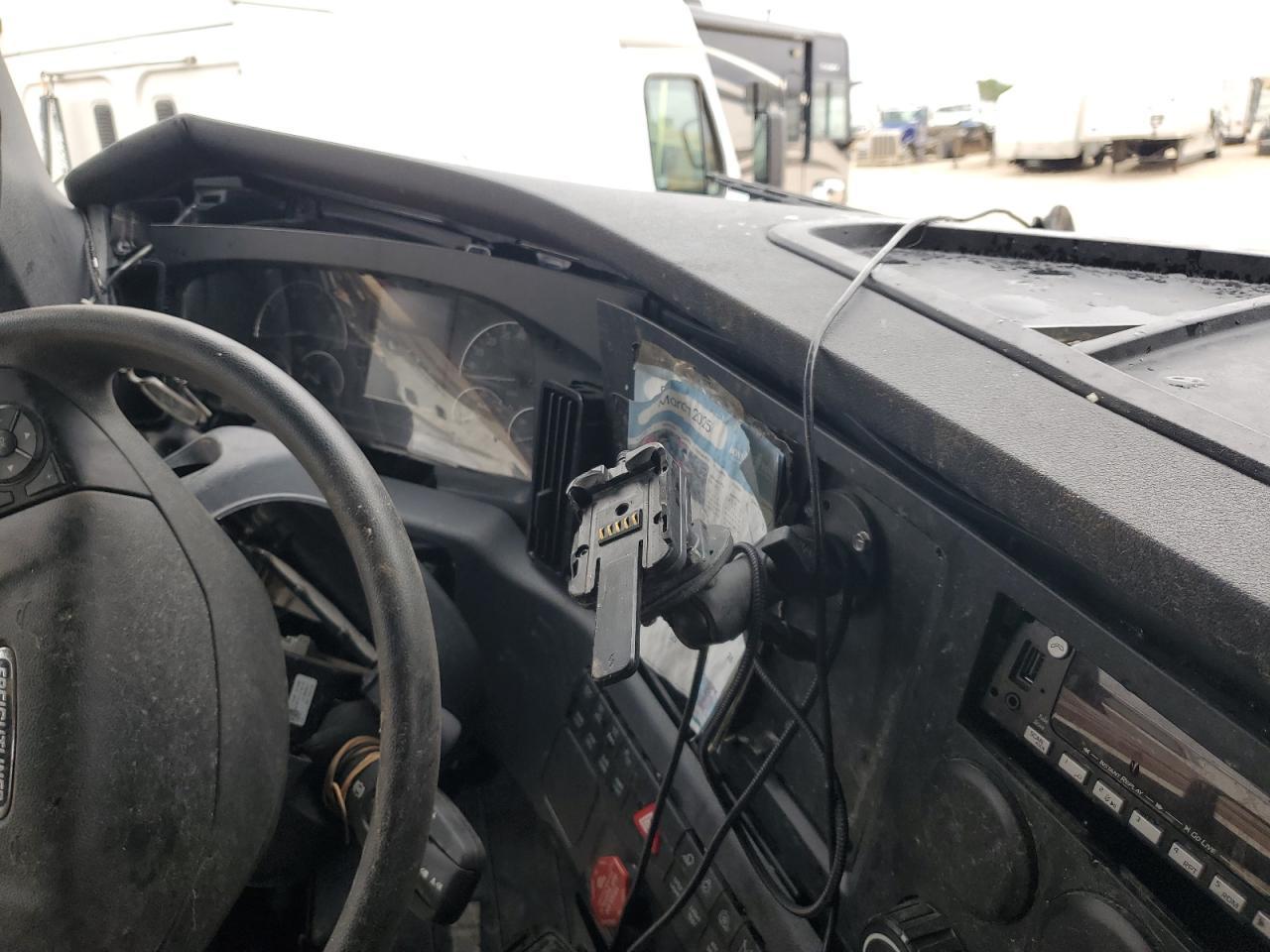 2025 Freightliner Cascadia 126 Semi Truck