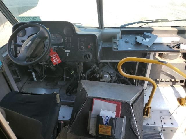 2004 Ford Econoline E350 Super Duty Stripped Chass