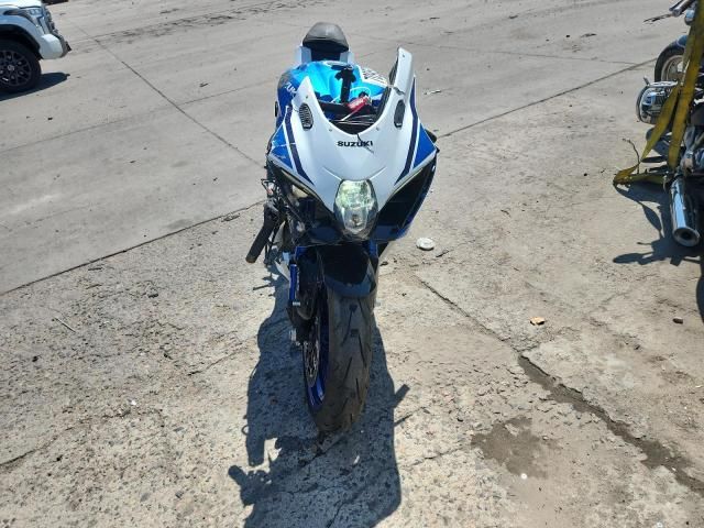 2024 Suzuki GSX-R1000 R