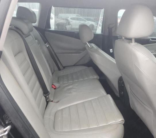 2007 Volkswagen Passat 3.6L 4MOTION Wagon Luxury