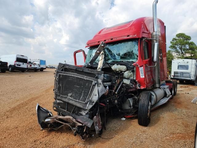 2015 Freightliner Coronado Semi Truck