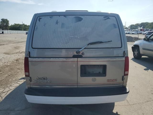 2001 GMC Safari XT