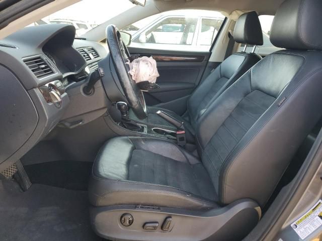 2014 Volkswagen Passat SEL