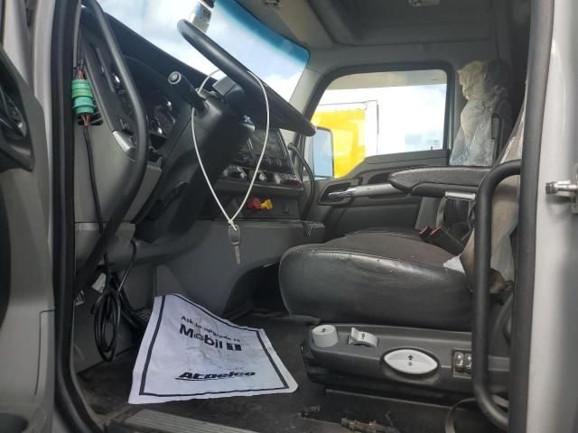 2020 Kenworth T680 Semi Truck