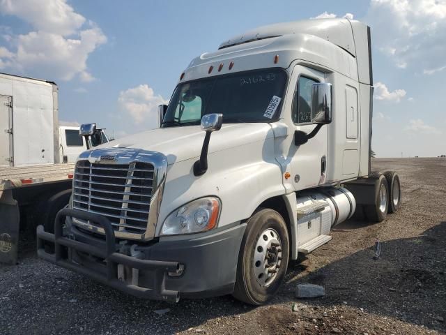 2017 Freightliner Cascadia 125 Semi Truck