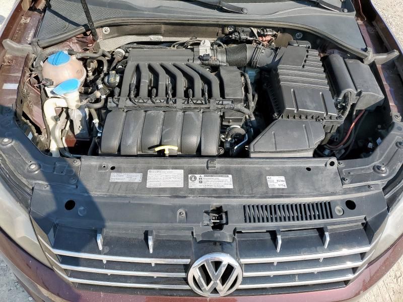 2014 Volkswagen Passat SEL