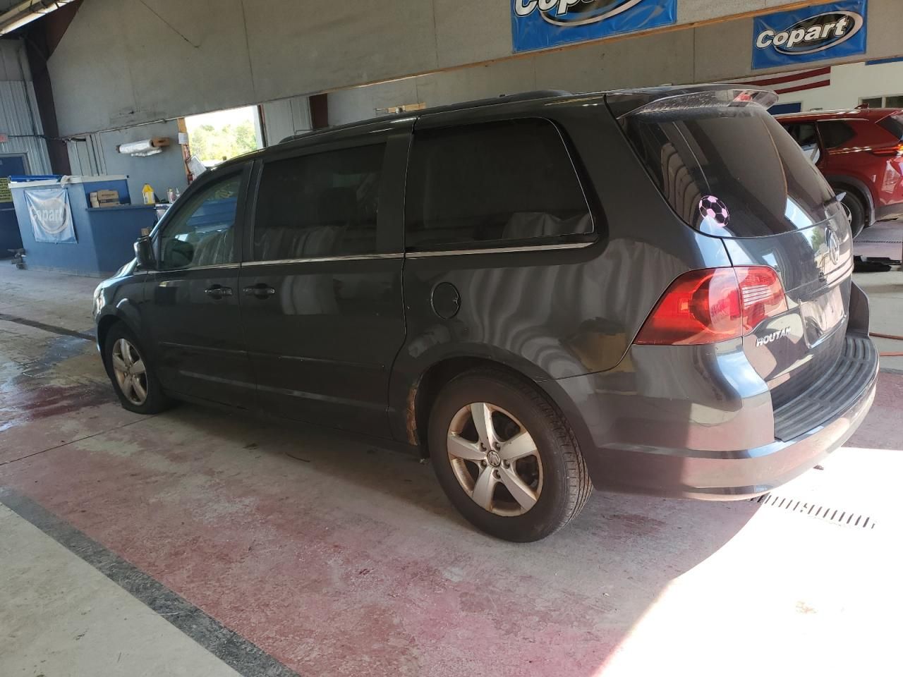2011 Volkswagen Routan se